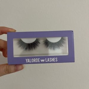Thick & Fluffy Lashes